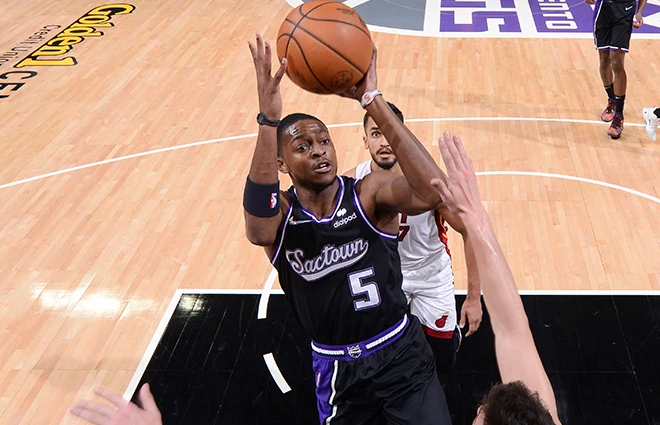  巴特勒硬核表现扛起球队，热火加时险胜步行者保留希望